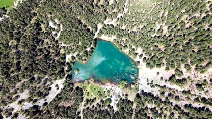 Eriyen karların hayat verdiği Zagos Gölü, doğaseveleri büyülüyor