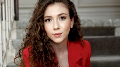 Ece Yüksel De “Aşk ve Taht” Dizisinde!