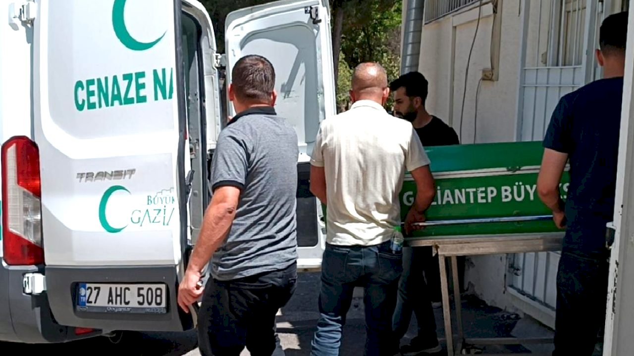 Tartıştığı ağabeyini tabancayla öldürdü